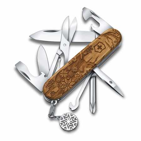 Victorinox Super Tinker Wood Winter Special Edition 2022, geöffnet