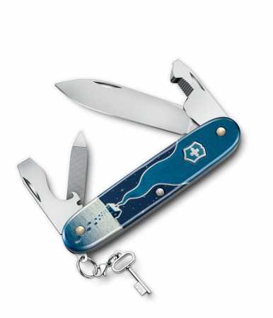 Victorinox Synergy Alox Winter Magic Edition 2026, aufgeklappt, Werkzeuge