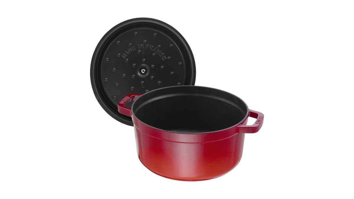 Staub Cocotte Gusseisen  28 cm Kirsch-Rot, Deckel und Topf