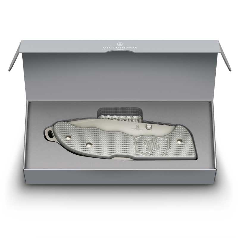 victorinox-evoke-silber-verpackung offen