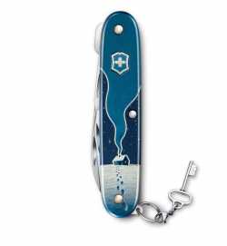 Victorinox Synergy Alox Winter Magic Edition 2026, geschlossen, Vorderseite